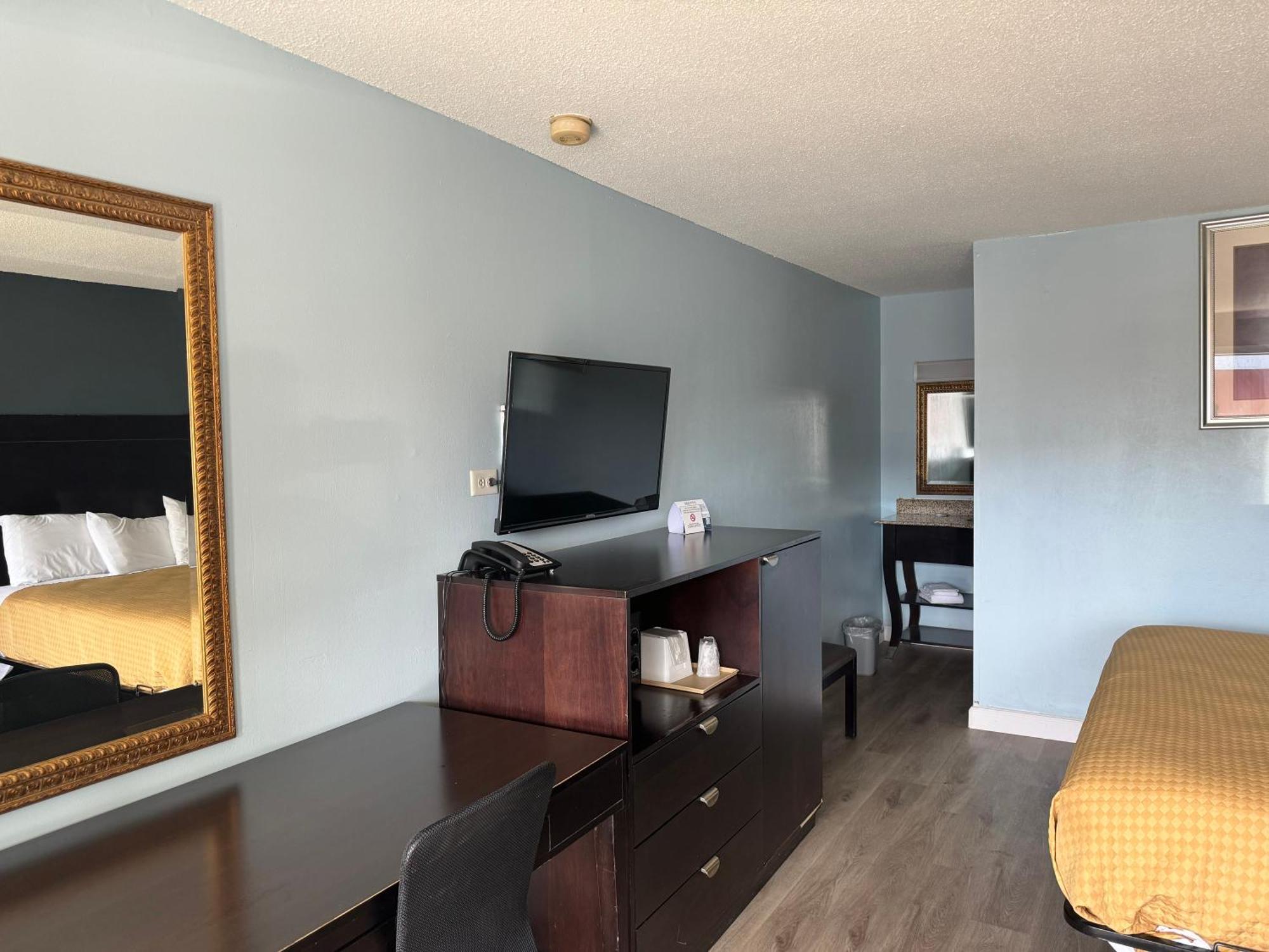 Red Carpet Inn & Suites - Danville Exteriér fotografie