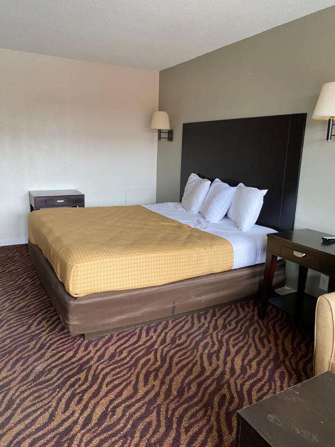 Red Carpet Inn & Suites - Danville Exteriér fotografie